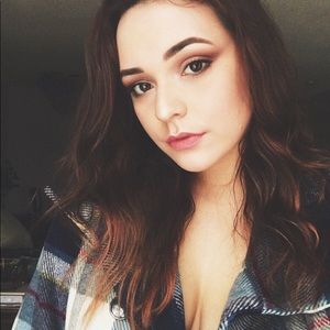 Meet your Posher, Marianne